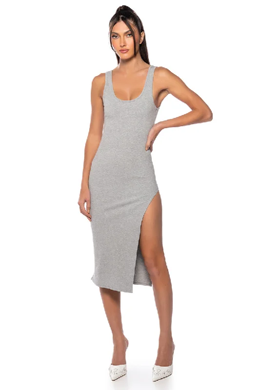 MOOD ALL SUMMER SLEEVELESS MIDI DRESS